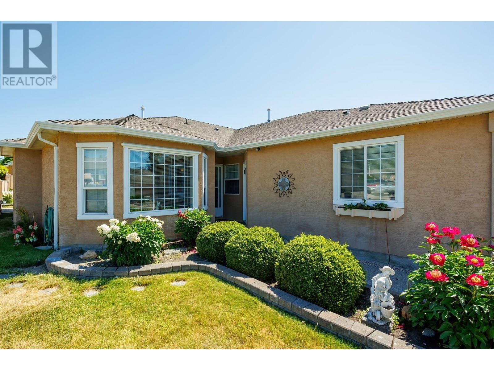 139 - 2250 LOUIE DRIVE Image 31