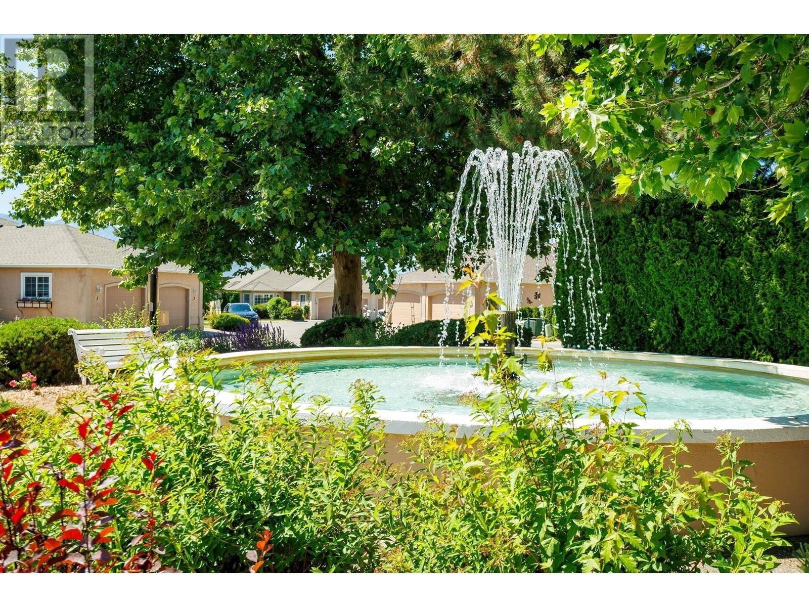 139 - 2250 LOUIE DRIVE Image 38