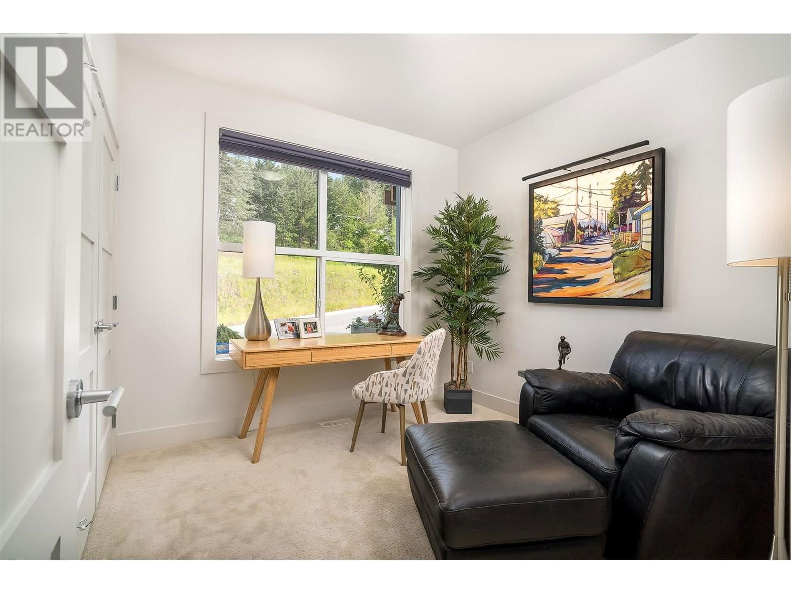 285 DIAMOND WAY Image 21