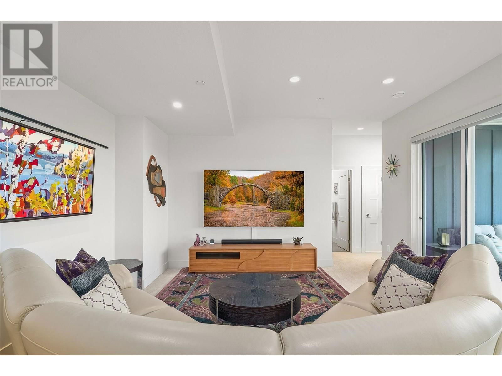 285 DIAMOND WAY Image 24