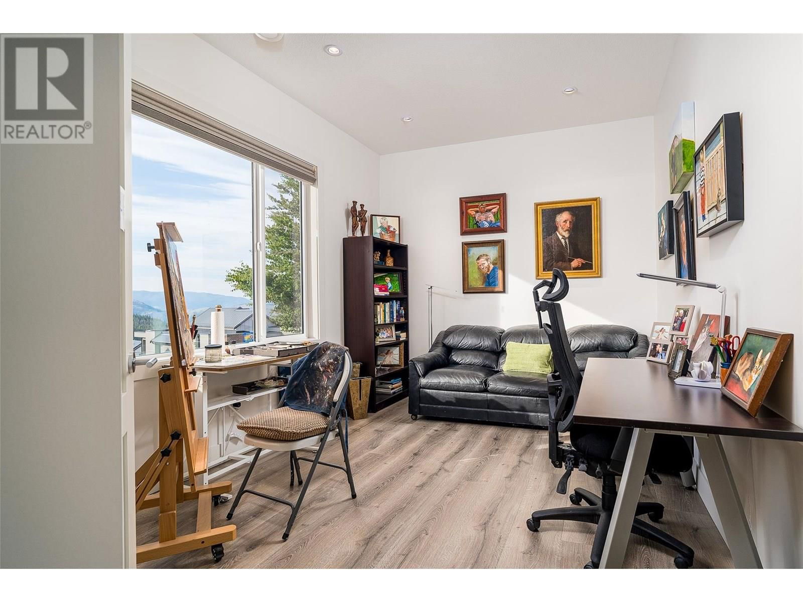 285 DIAMOND WAY Image 26