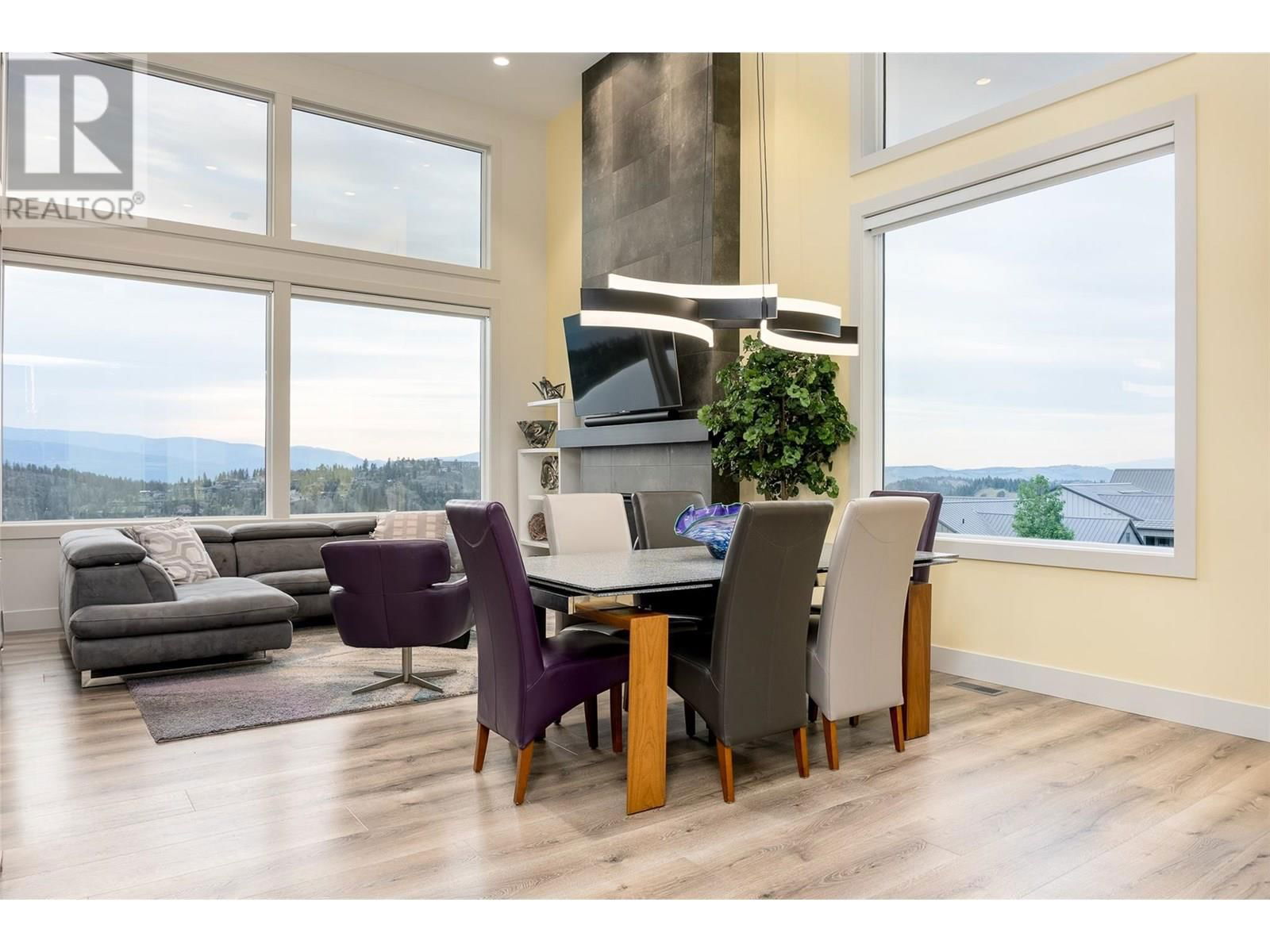 285 DIAMOND WAY Image 6
