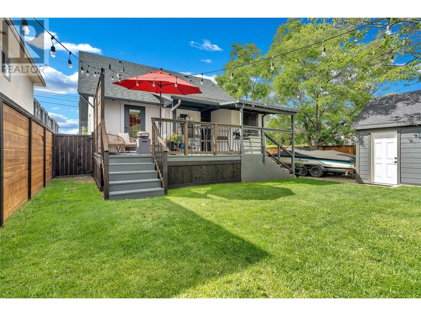 351 ECKHARDT AVENUE EAST Image 35