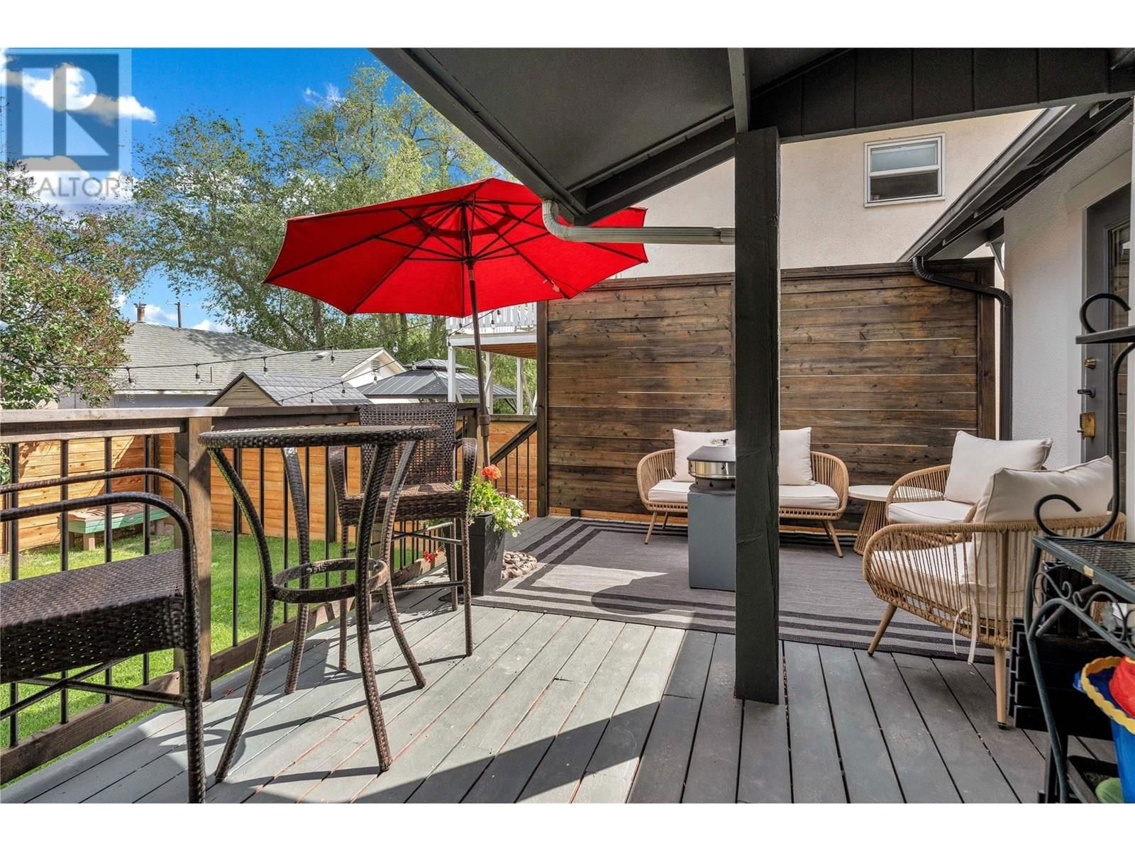 351 ECKHARDT AVENUE EAST Image 37