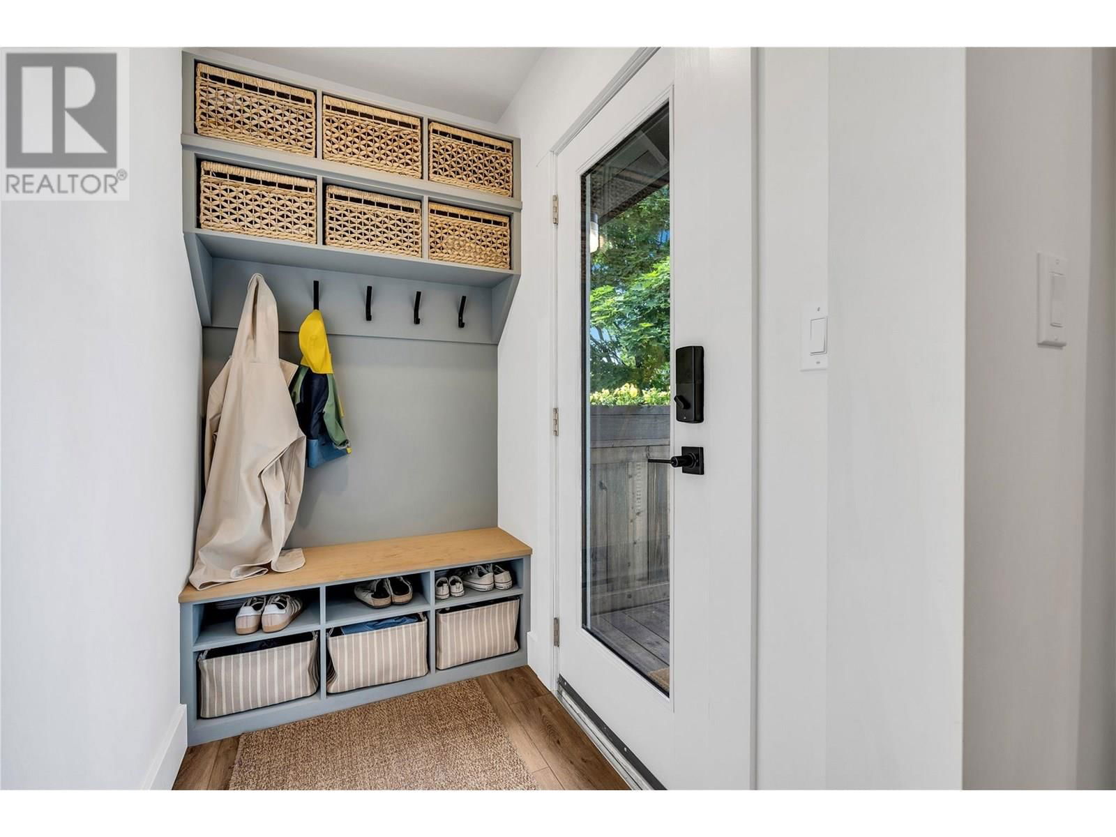 351 ECKHARDT AVENUE EAST Image 6