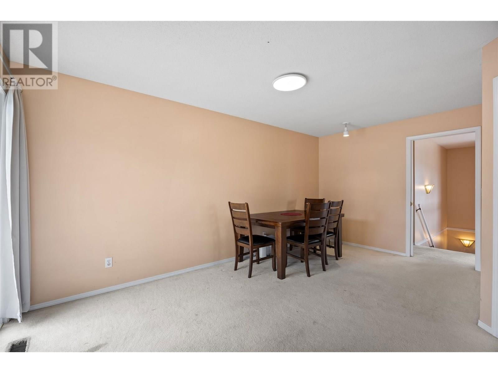 587 MONARCH DRIVE Image 12