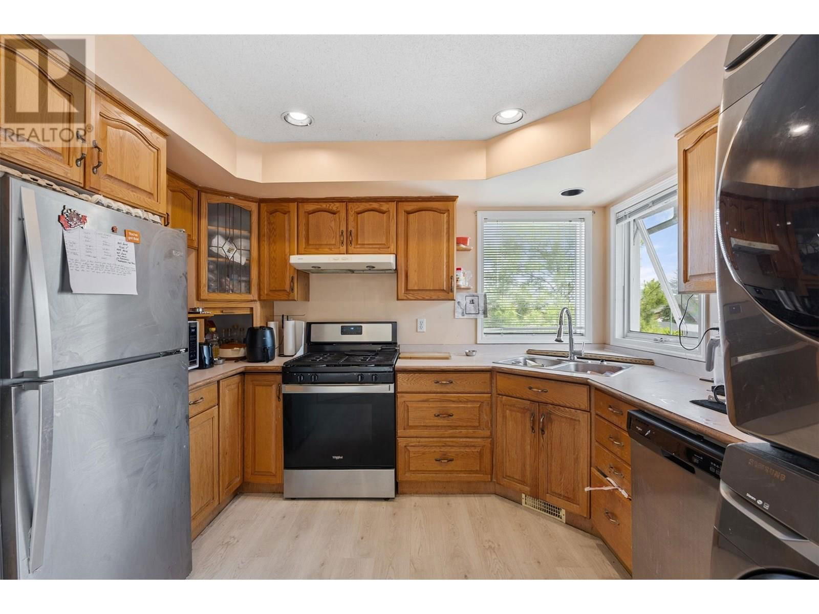 587 MONARCH DRIVE Image 15