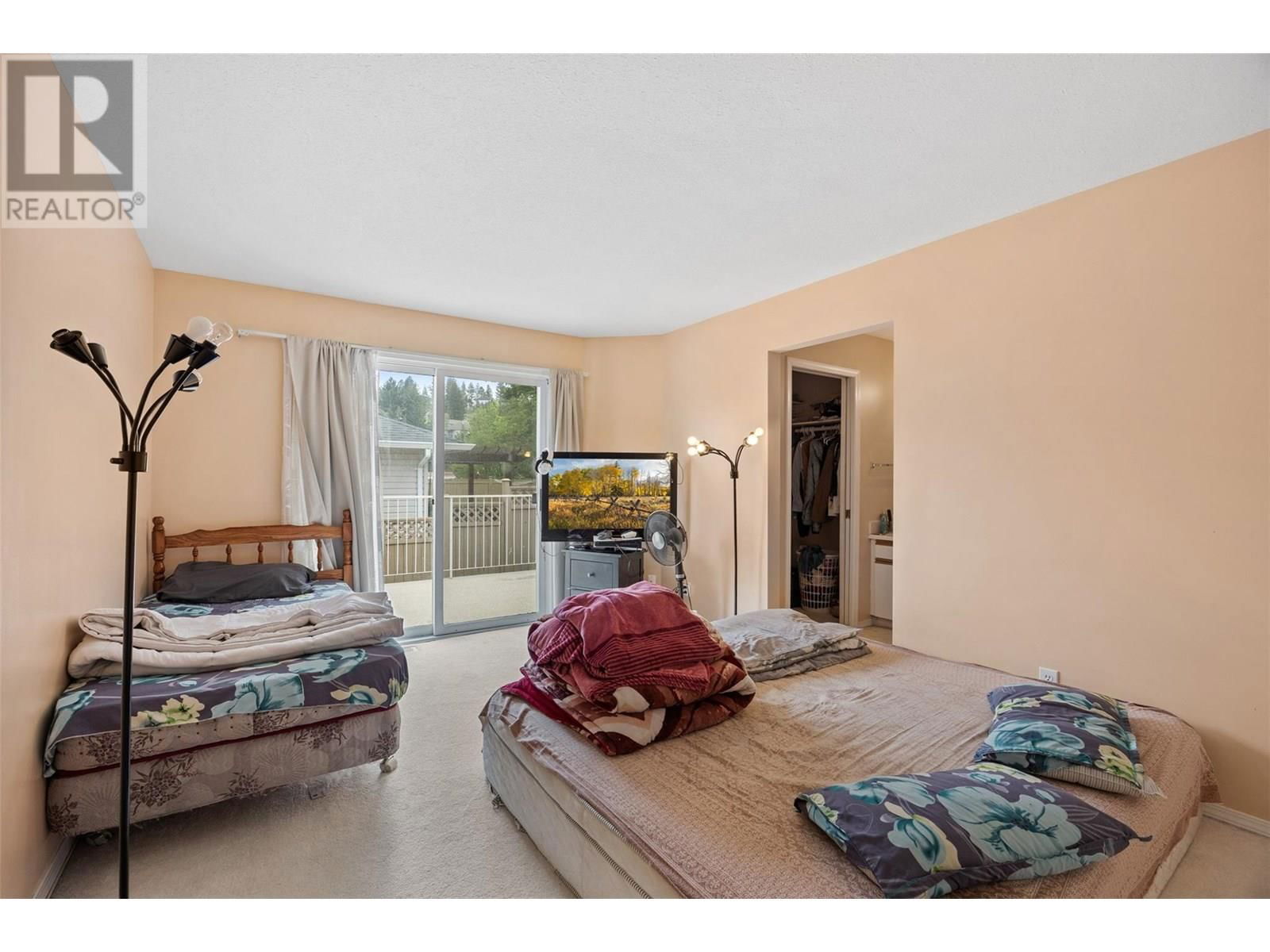 587 MONARCH DRIVE Image 21