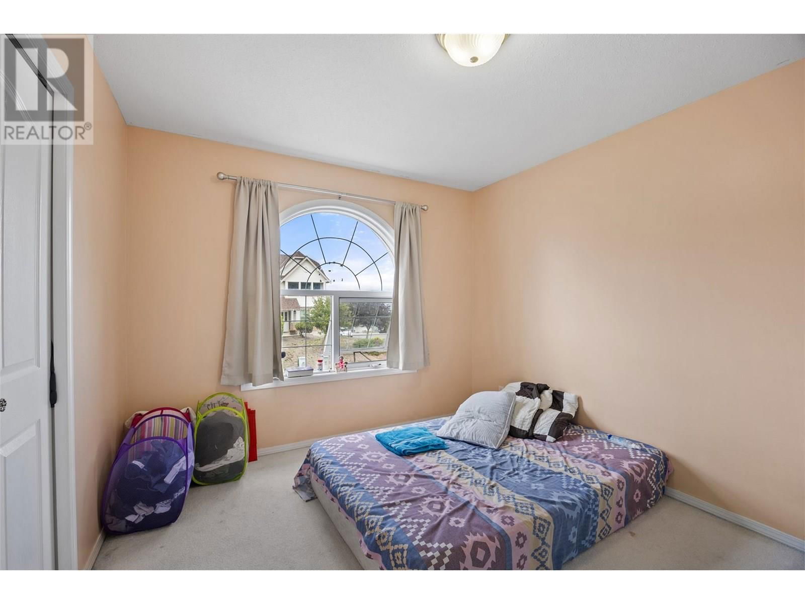 587 MONARCH DRIVE Image 27