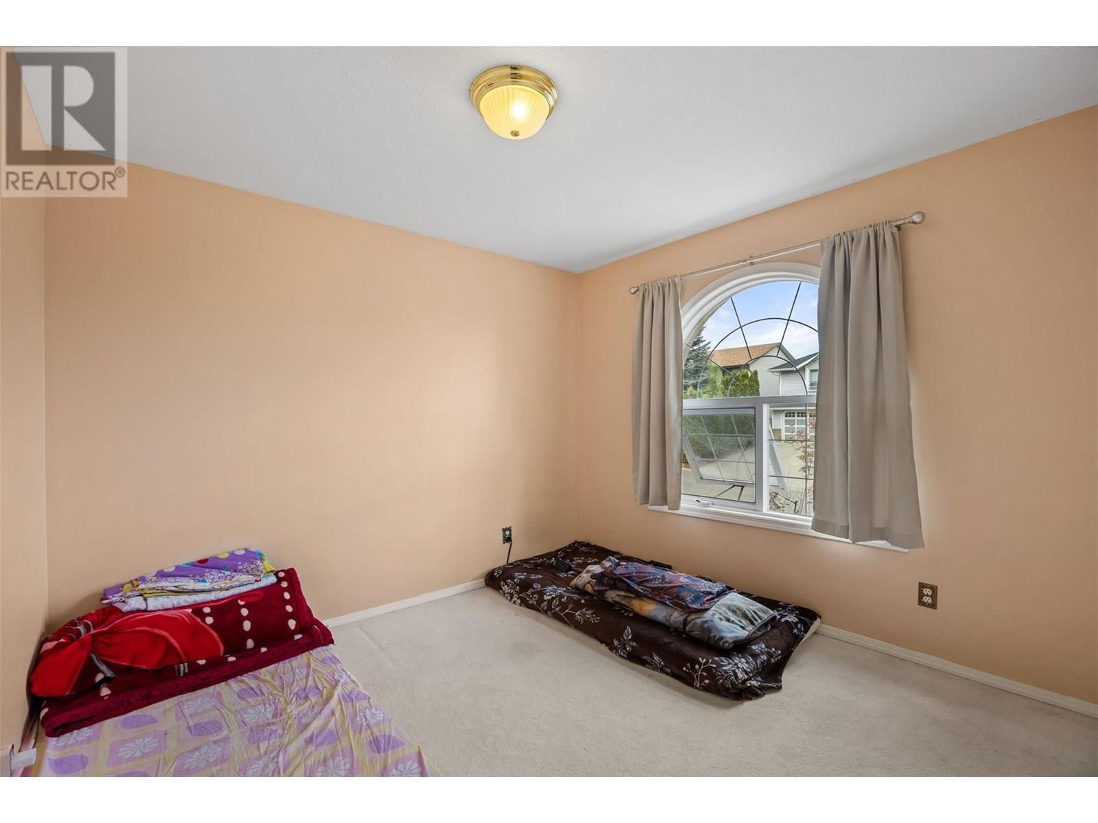 587 MONARCH DRIVE Image 28