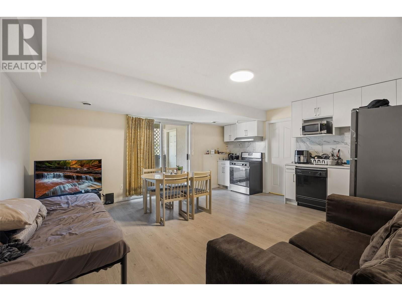 587 MONARCH DRIVE Image 34