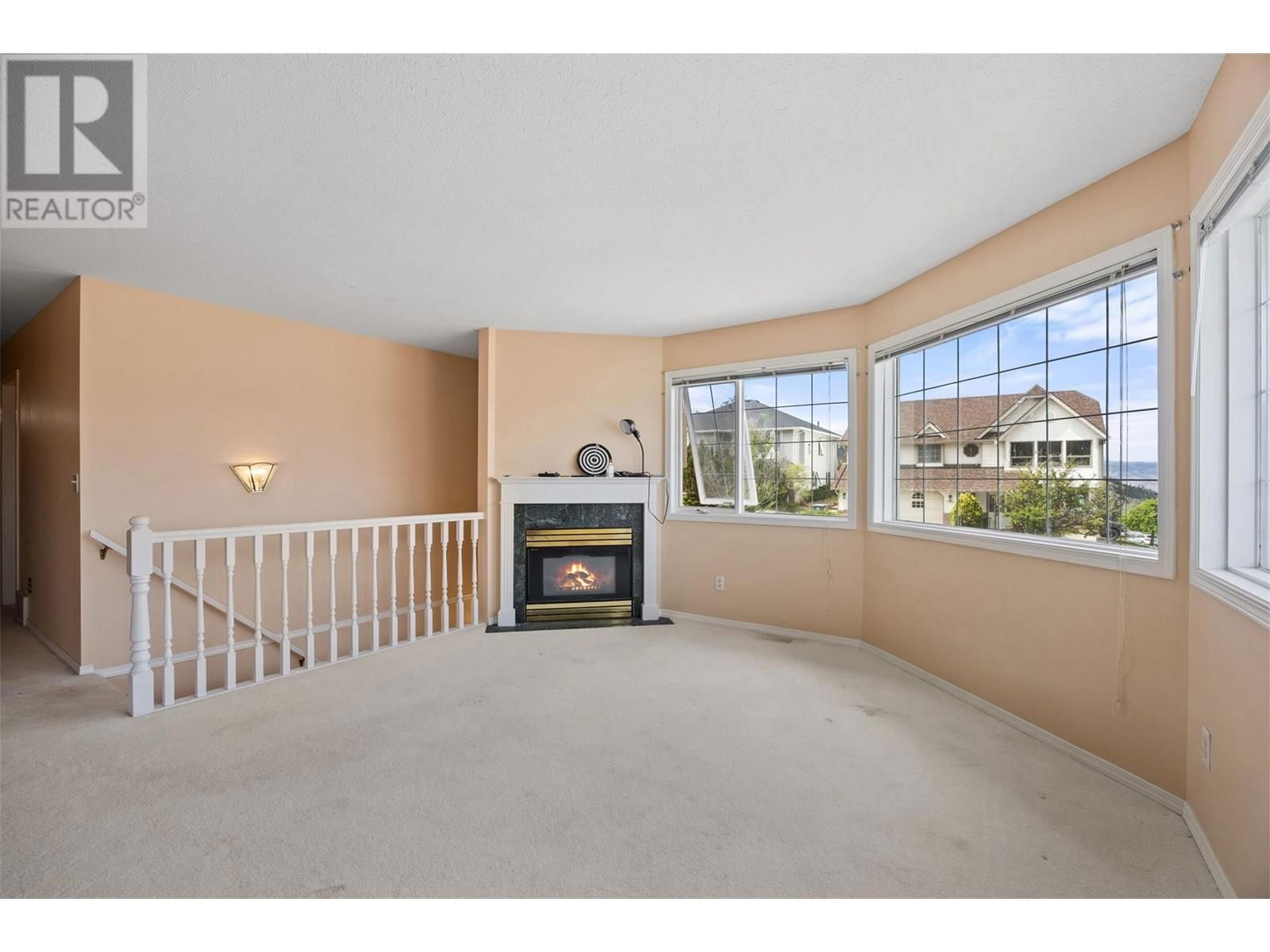587 MONARCH DRIVE Image 9