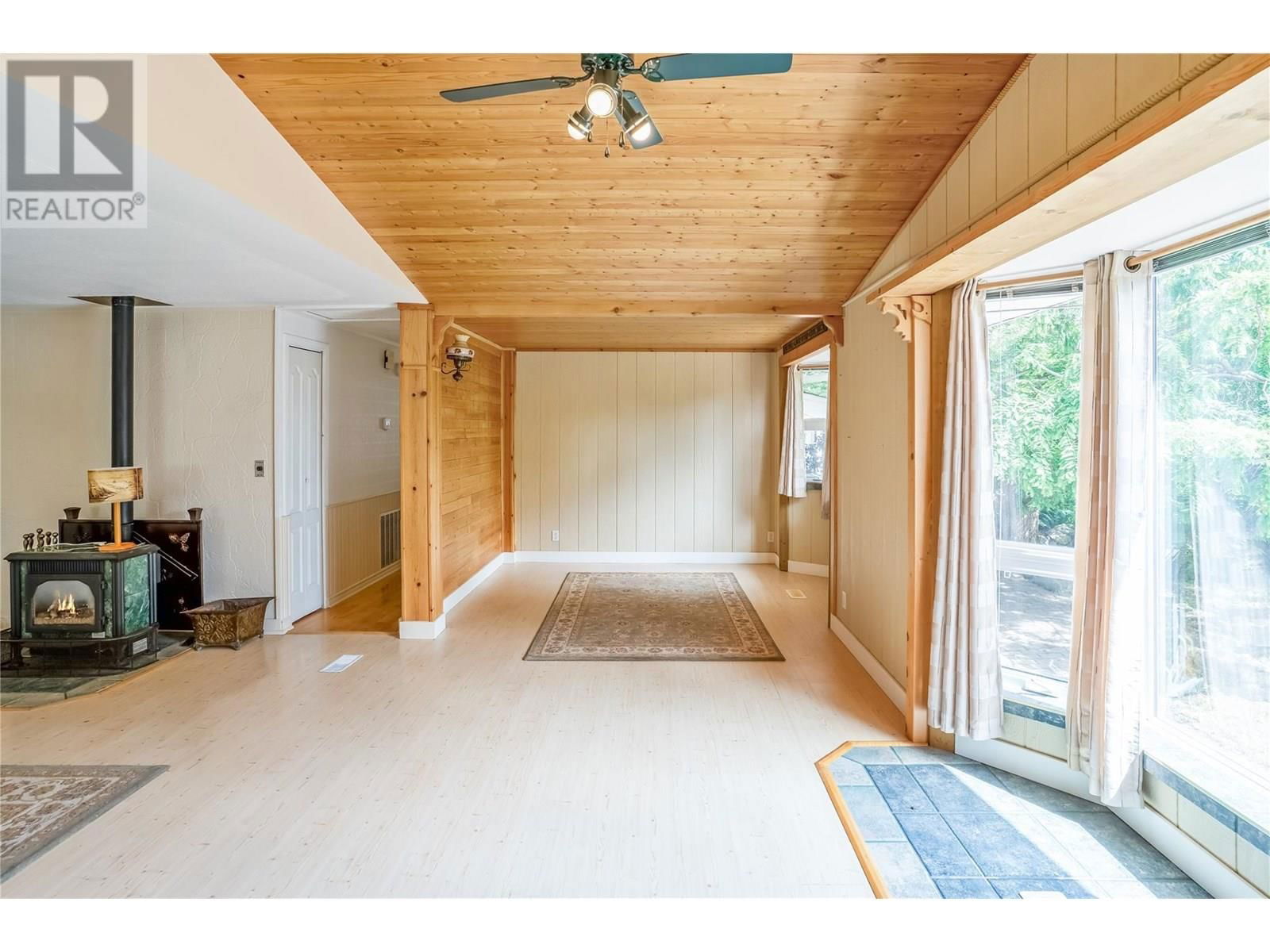 6641 GIBBS ROAD Image 18