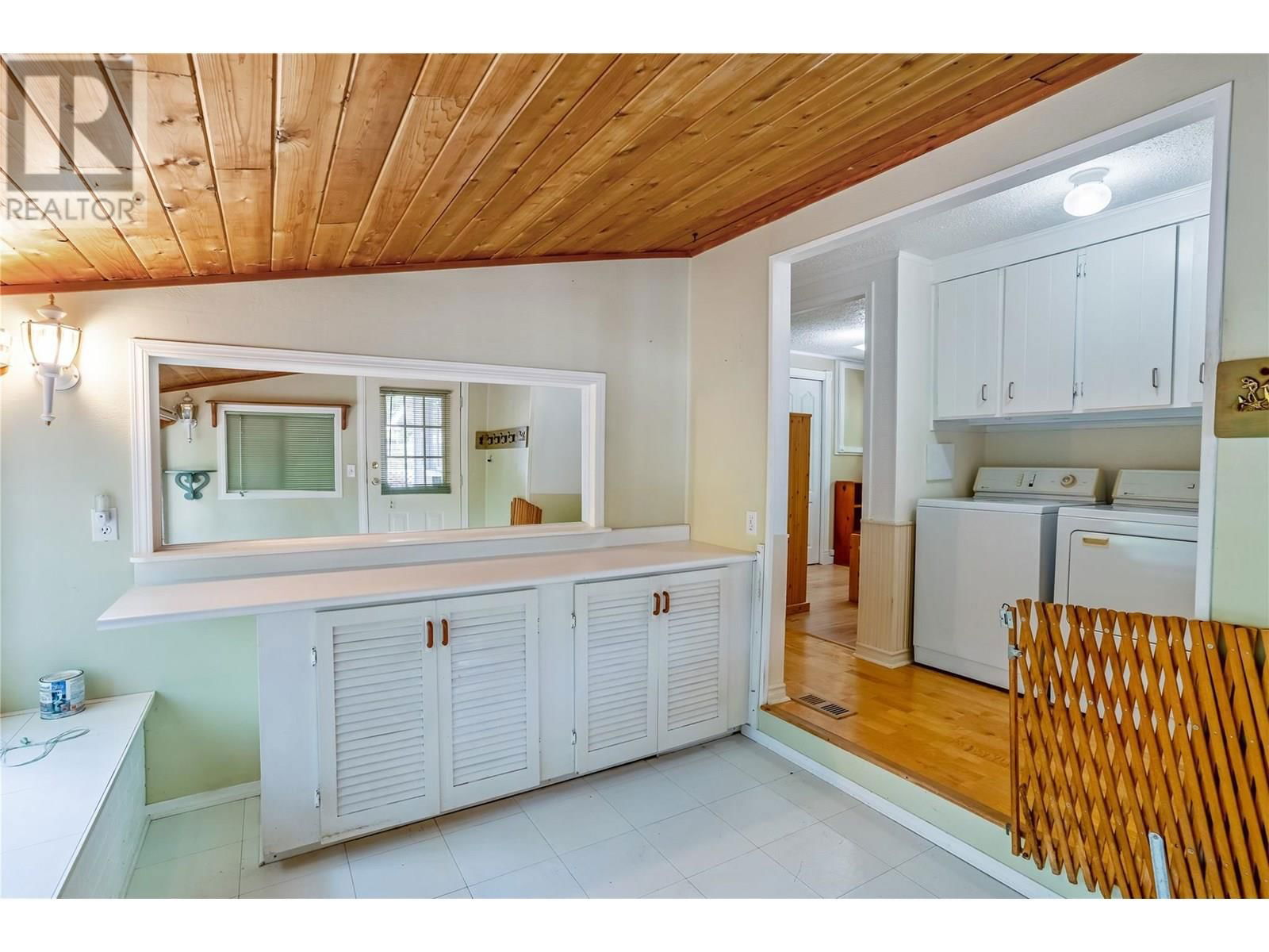 6641 GIBBS ROAD Image 25