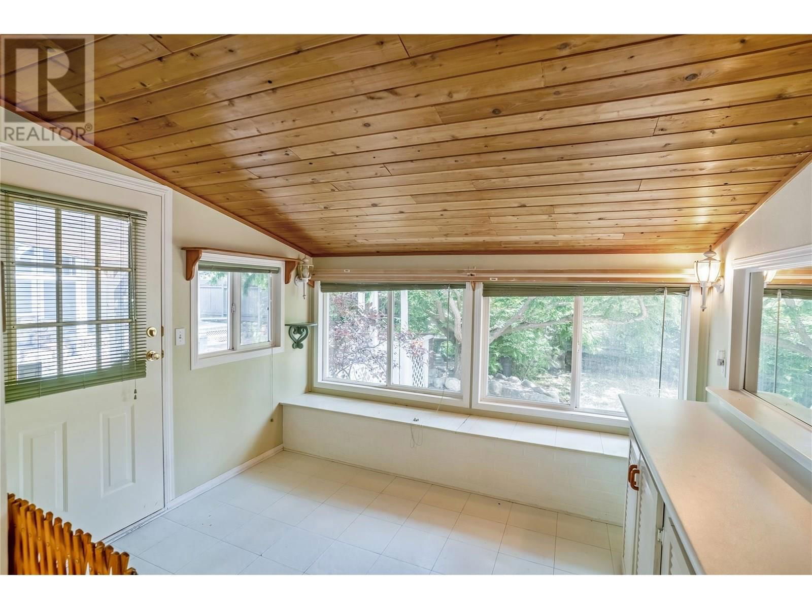 6641 GIBBS ROAD Image 26