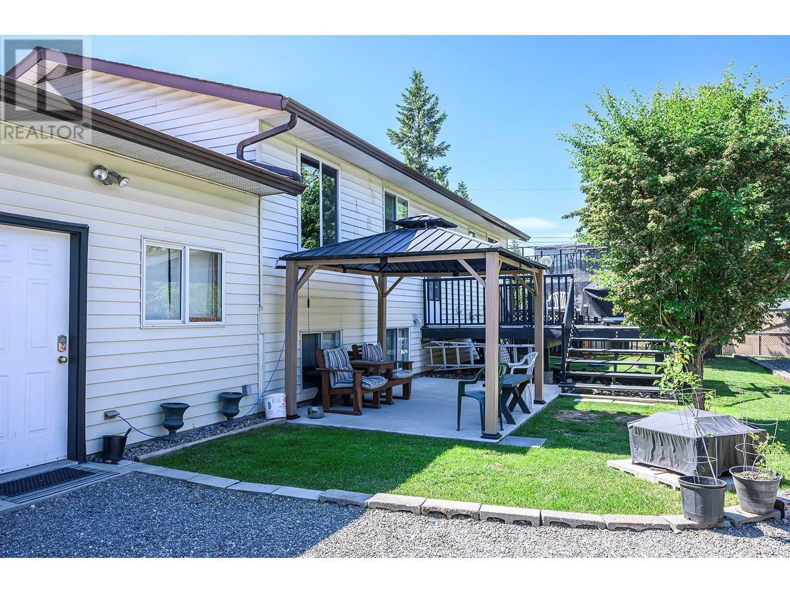 629 BARRIERE LAKES ROAD Image 50