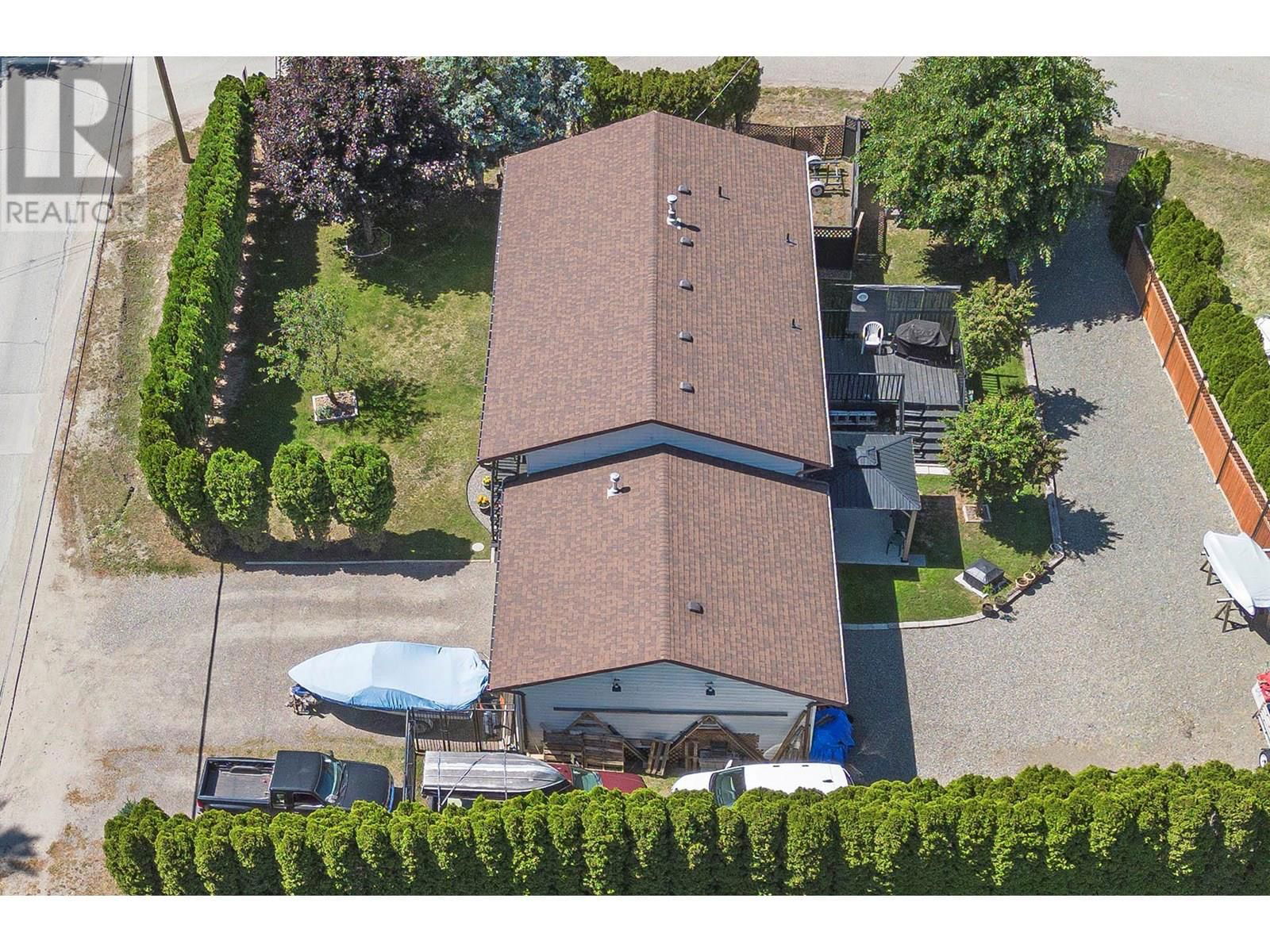 629 BARRIERE LAKES ROAD Image 60