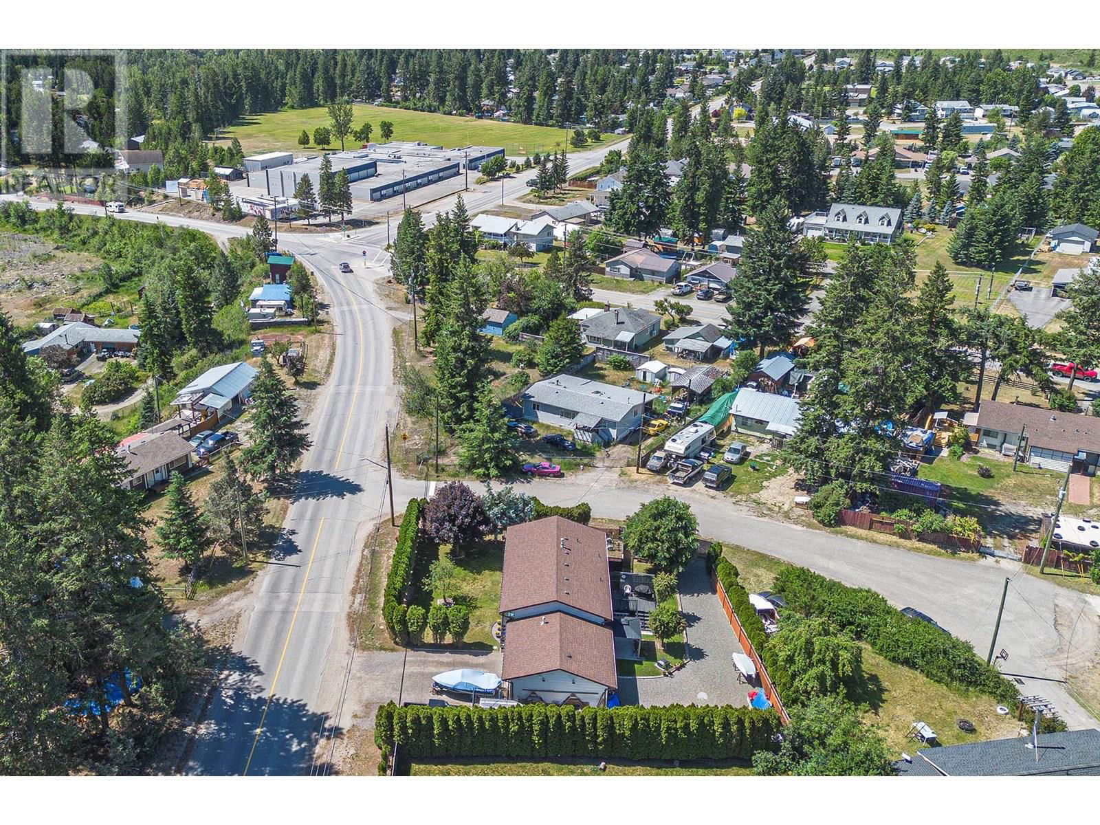 629 BARRIERE LAKES ROAD Image 63