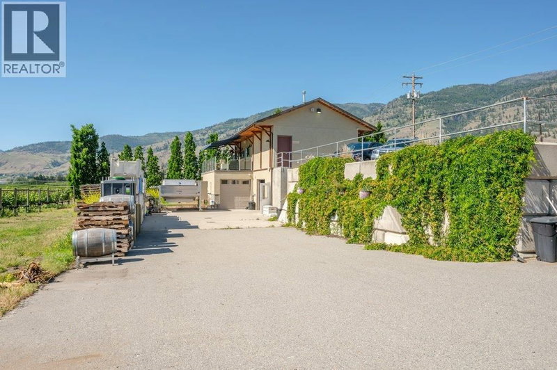 Image #1 of Business for Sale at 97, Oliver, British Columbia