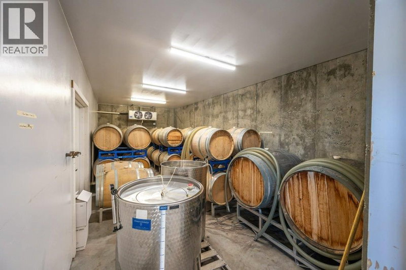 Image #1 of Business for Sale at 97, Oliver, British Columbia