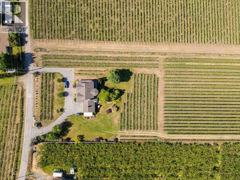 Image #1 of Business for Sale at 97, Oliver, British Columbia