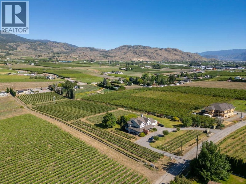 Image #1 of Business for Sale at 97, Oliver, British Columbia