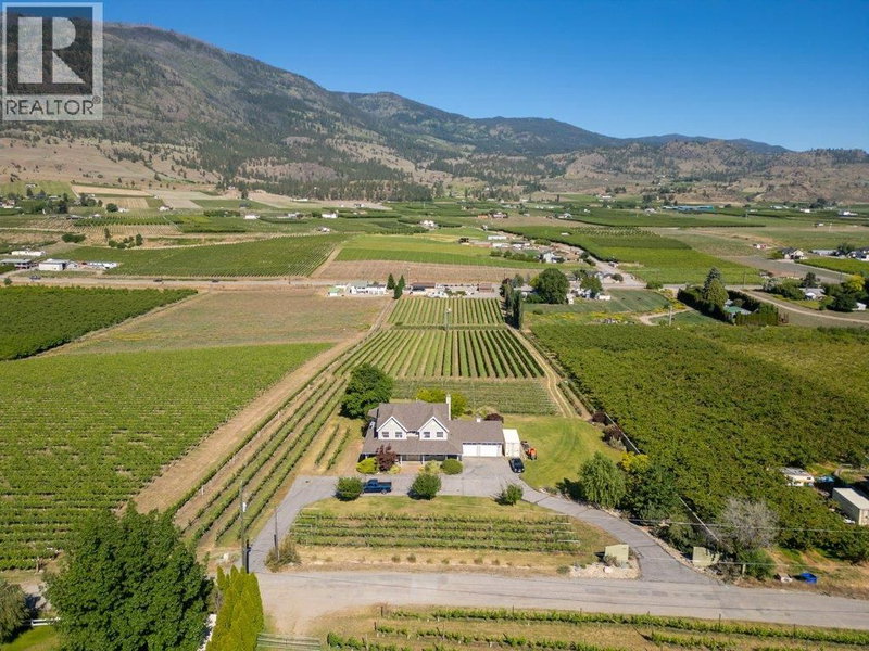 Image #1 of Business for Sale at 97, Oliver, British Columbia