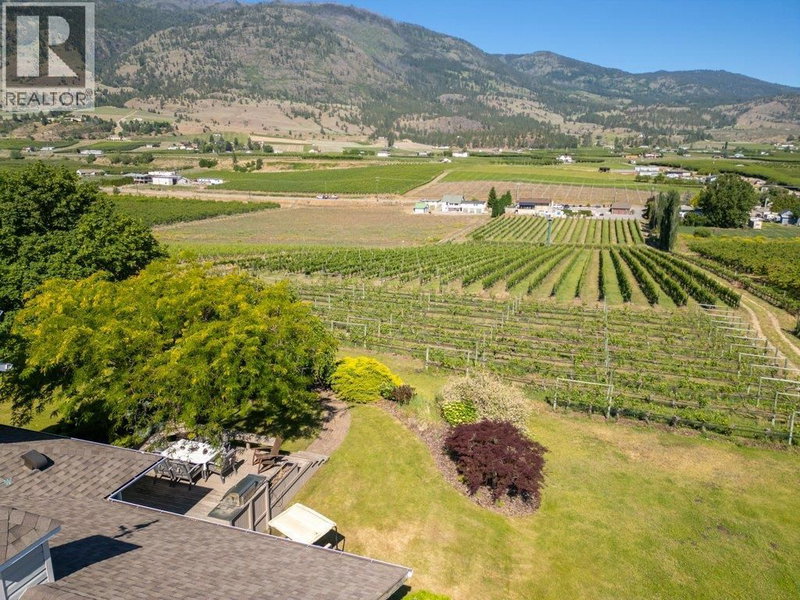 Image #1 of Business for Sale at 97, Oliver, British Columbia