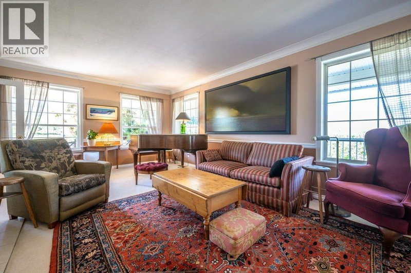 Image #1 of Business for Sale at 97, Oliver, British Columbia