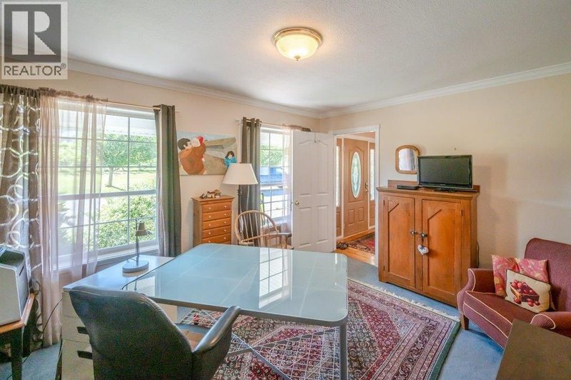 Image #1 of Business for Sale at 97, Oliver, British Columbia