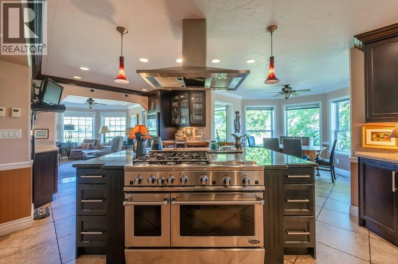 Image #1 of Business for Sale at 97, Oliver, British Columbia