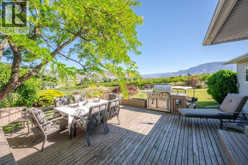 Image #1 of Business for Sale at 97, Oliver, British Columbia