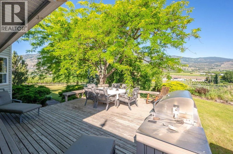 Image #1 of Business for Sale at 97, Oliver, British Columbia