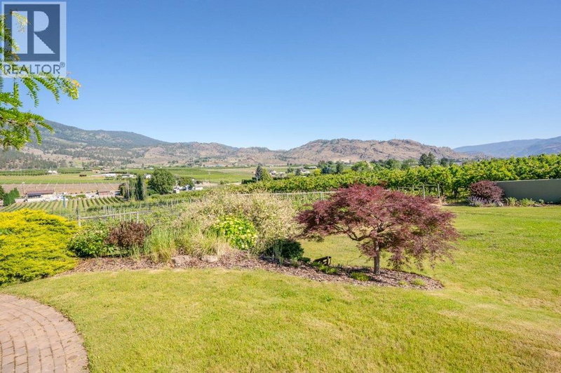 Image #1 of Business for Sale at 97, Oliver, British Columbia