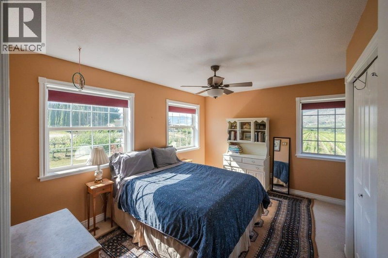 Image #1 of Business for Sale at 97, Oliver, British Columbia