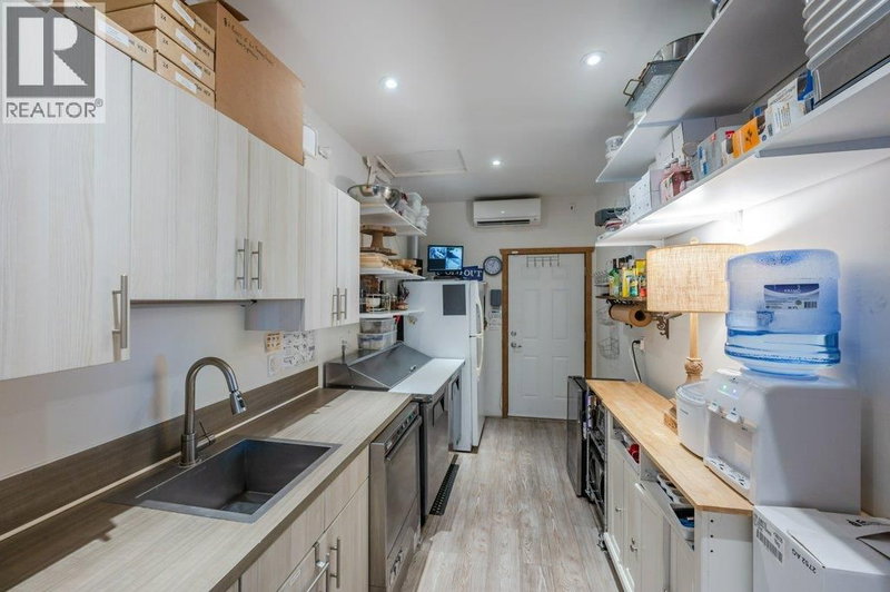 Image #1 of Business for Sale at 97, Oliver, British Columbia