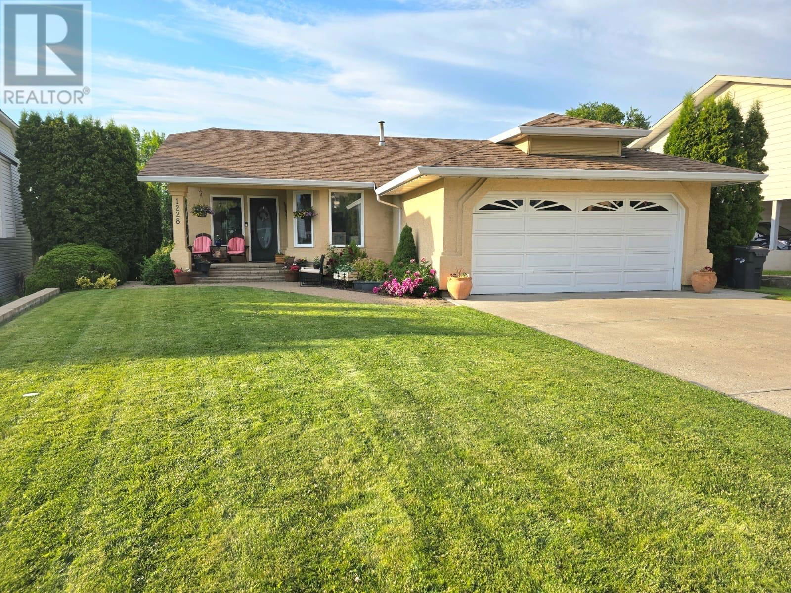 1228 MESA VISTA DRIVE Image 1