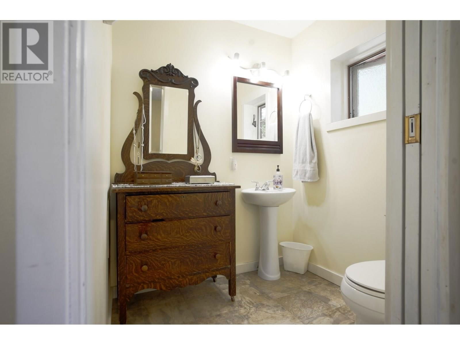 131 SALMON RIVER ROAD Image 11