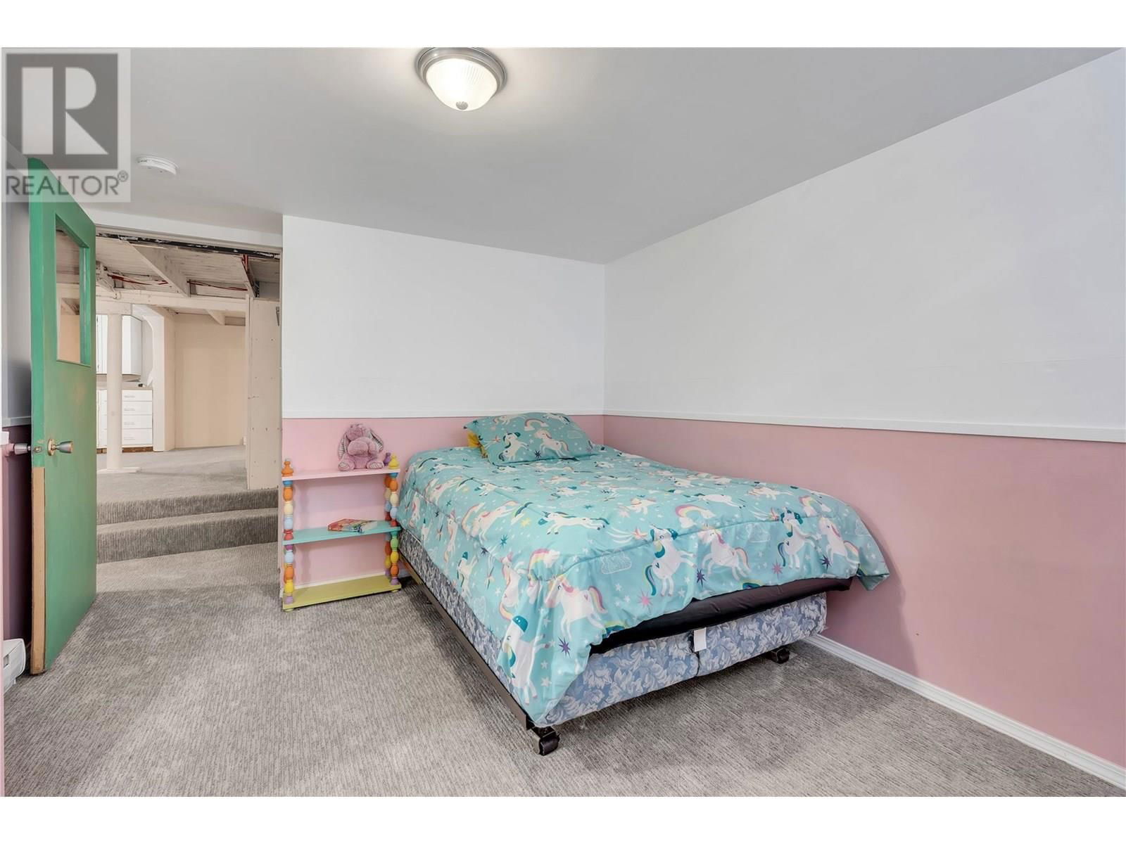 616 BURNS STREET Image 31
