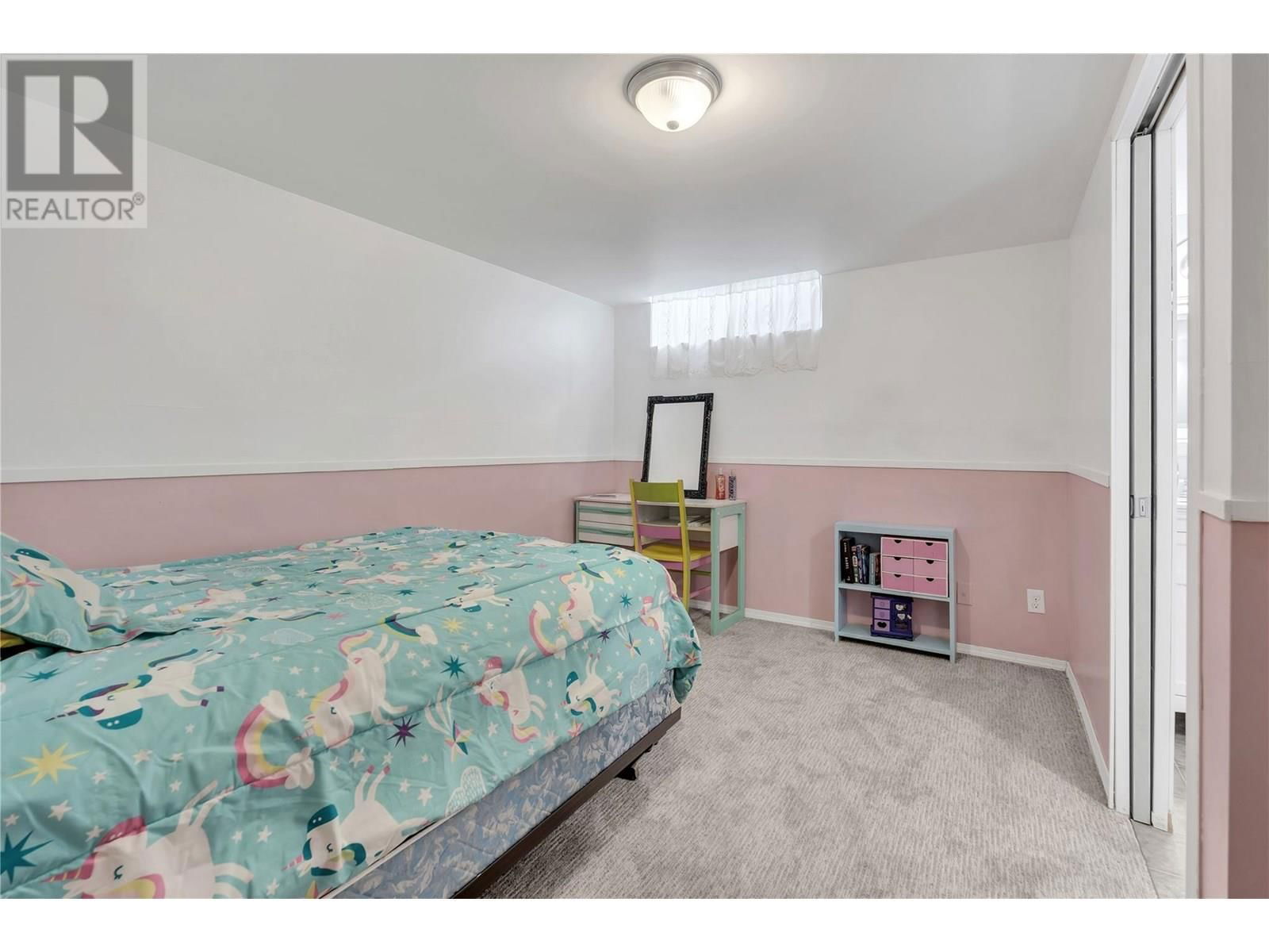 616 BURNS STREET Image 32