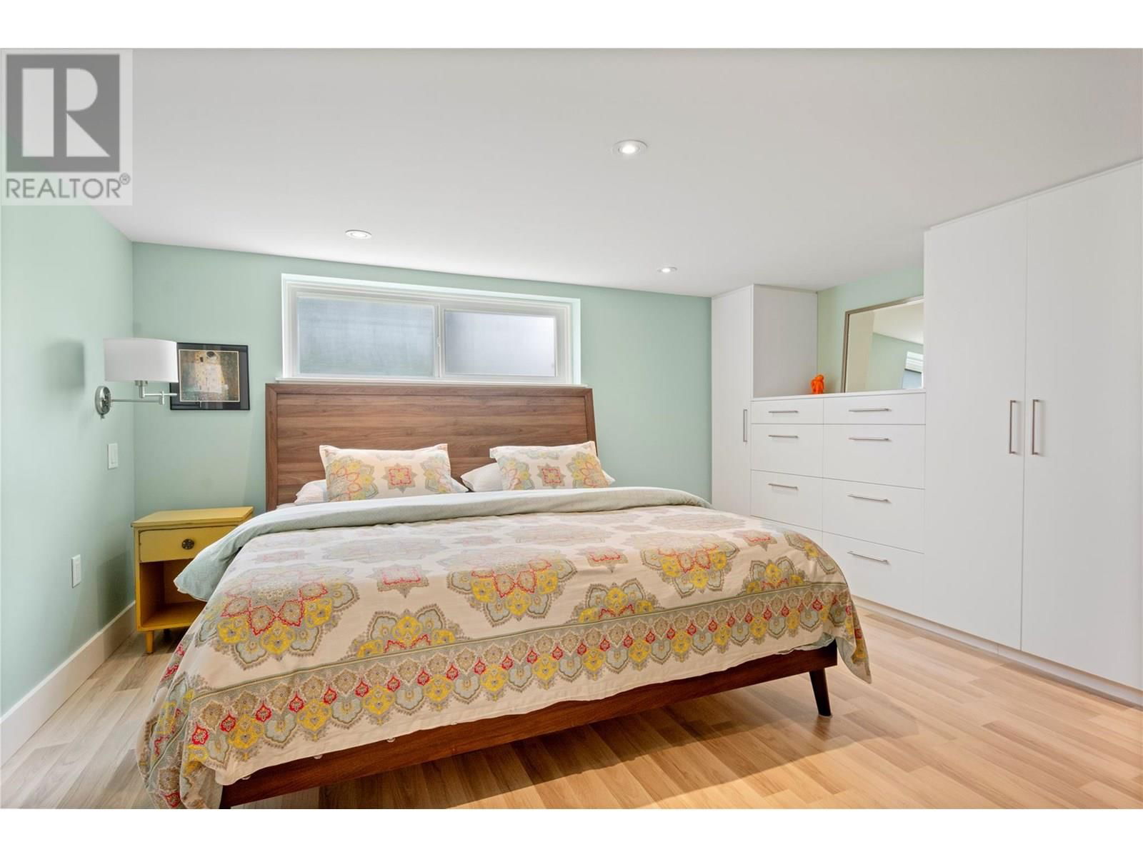 403 WINDSOR AVENUE Image 20