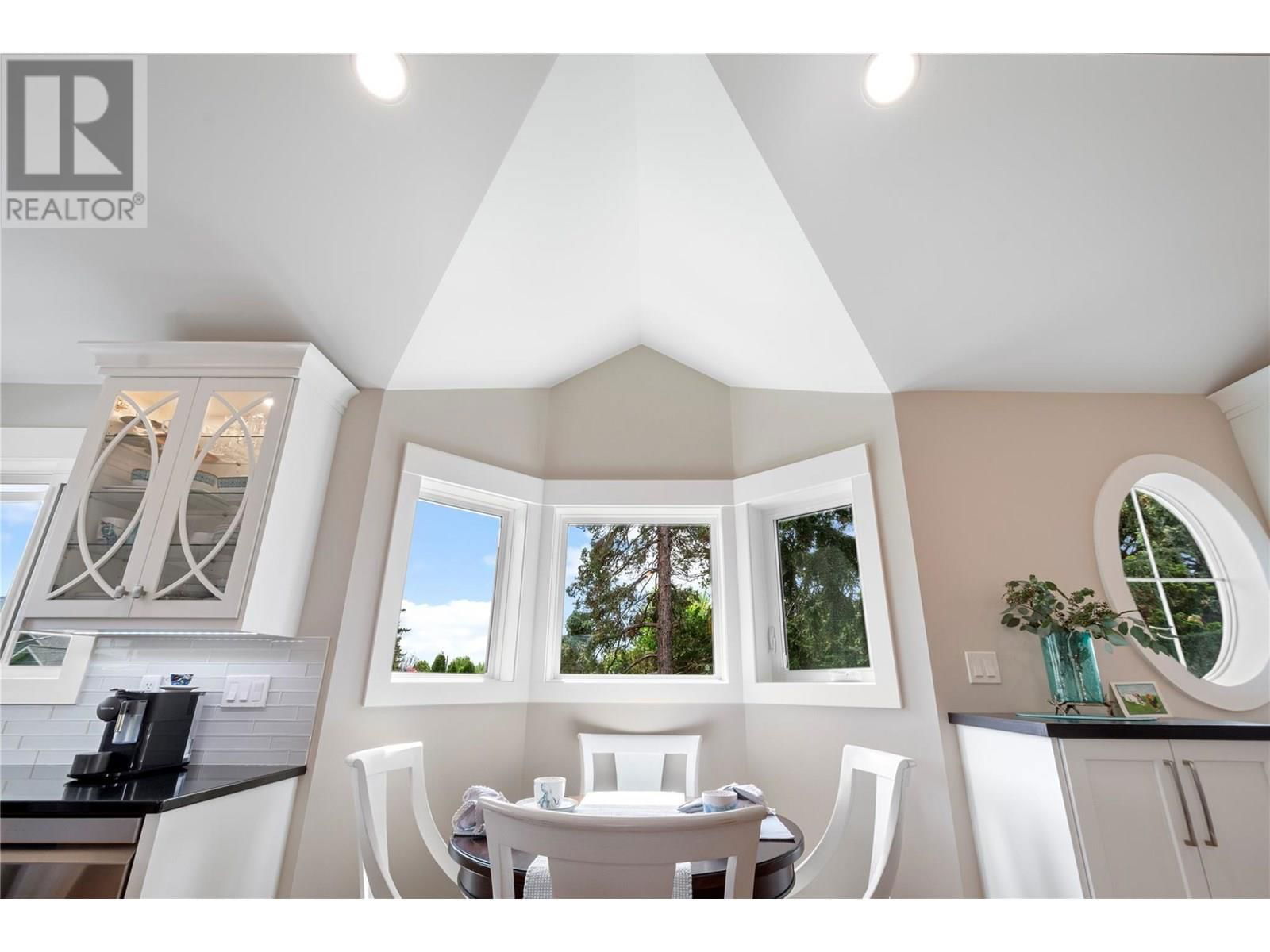 403 WINDSOR AVENUE Image 33