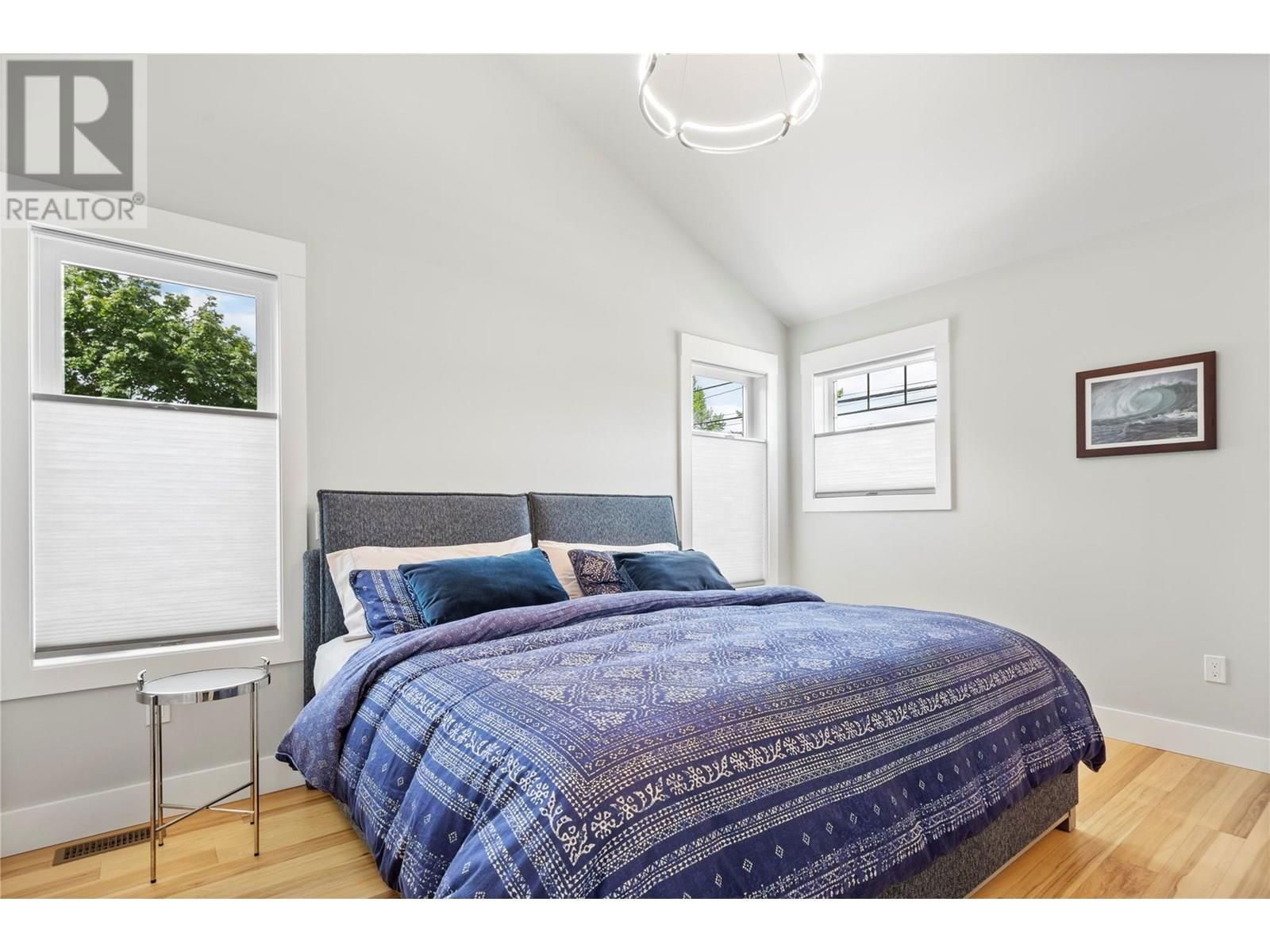 403 WINDSOR AVENUE Image 35