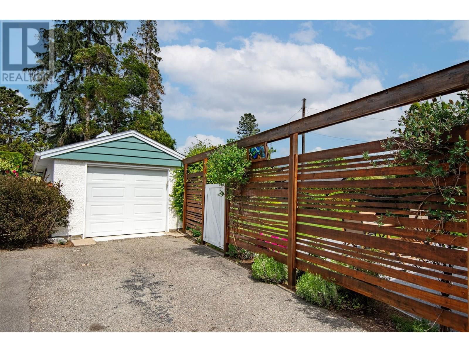403 WINDSOR AVENUE Image 54