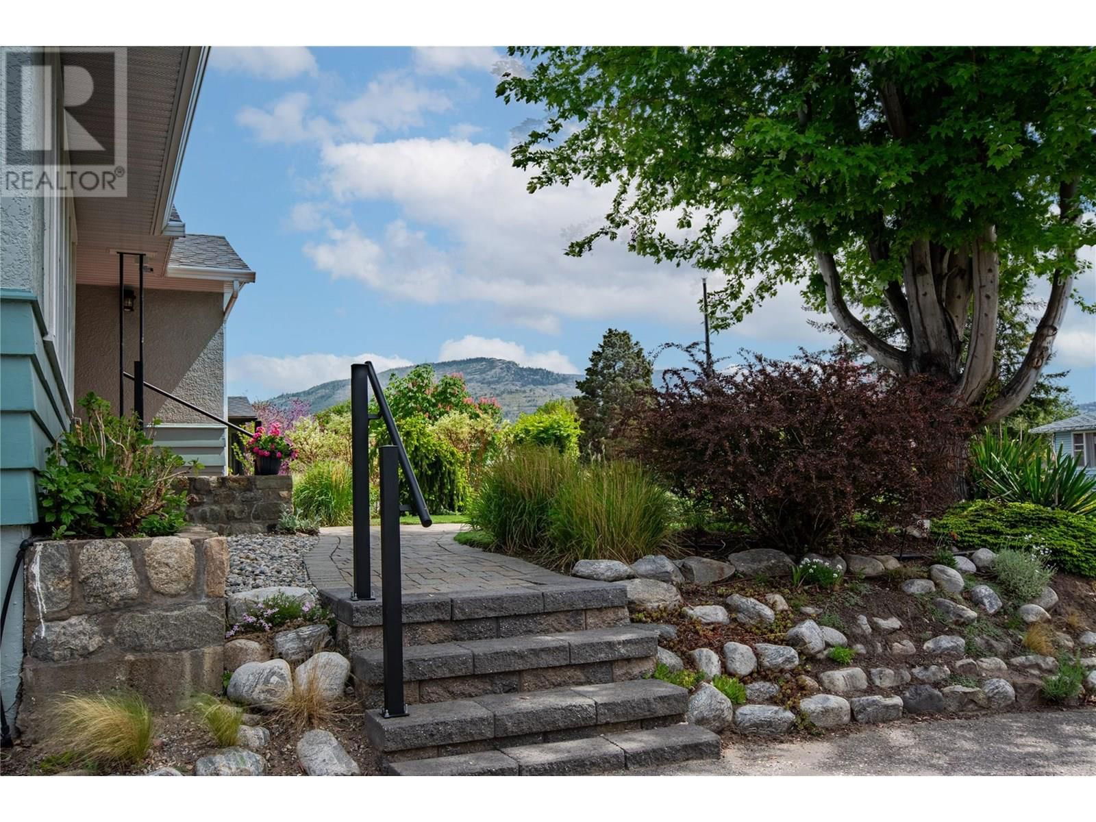 403 WINDSOR AVENUE Image 55