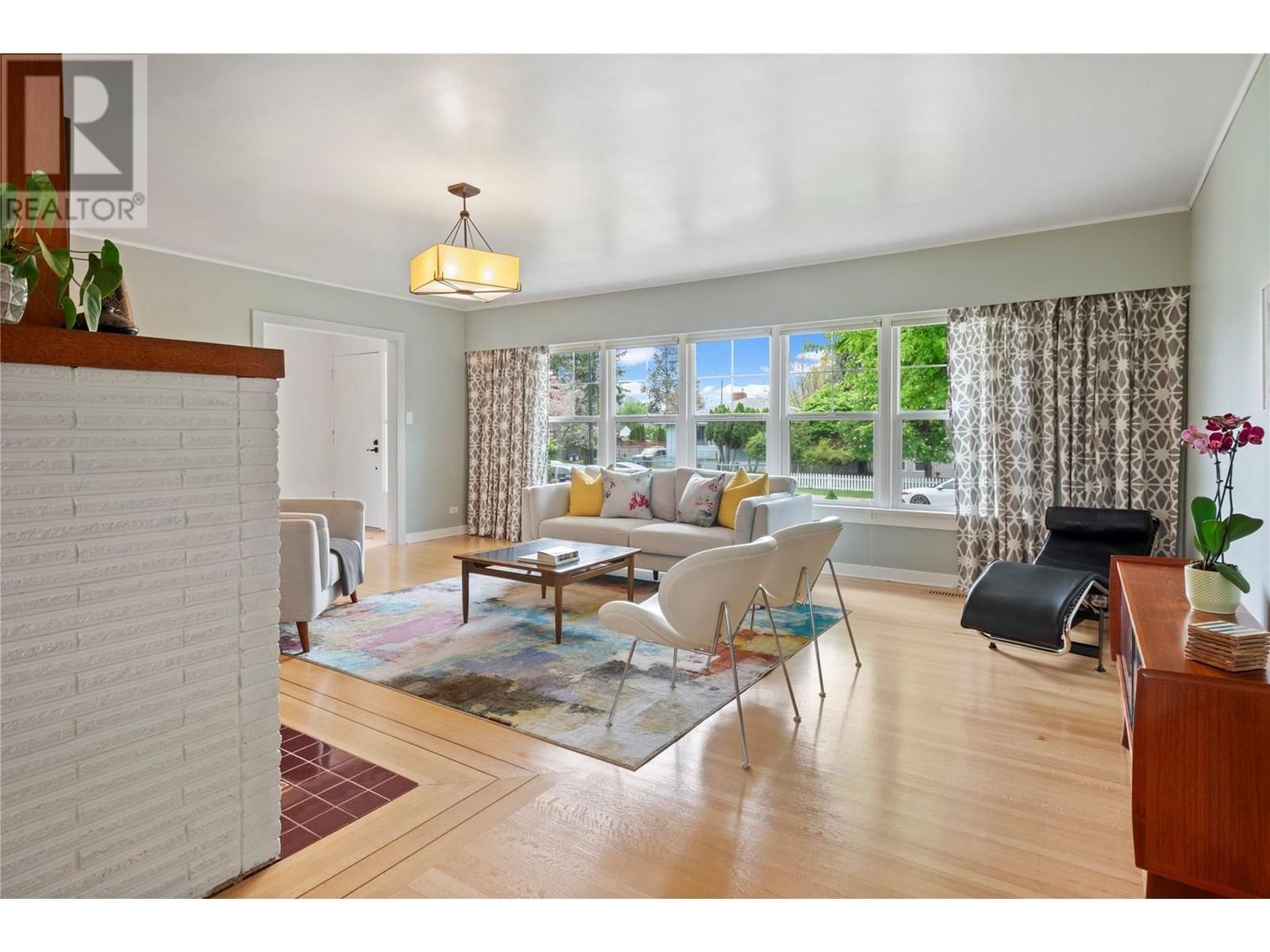 403 WINDSOR AVENUE Image 7
