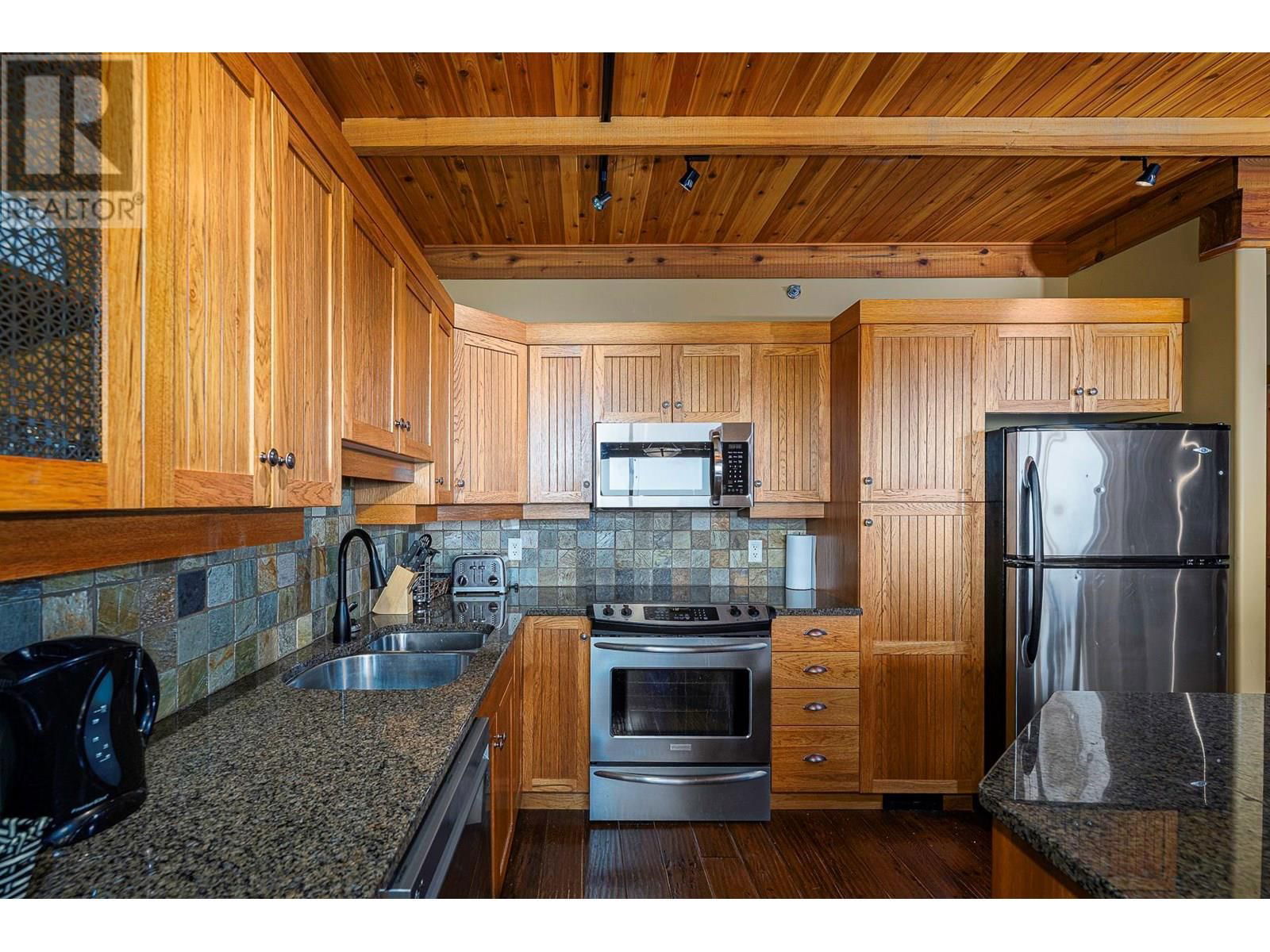 112 - 250 FEATHERTOP WAY Image 5