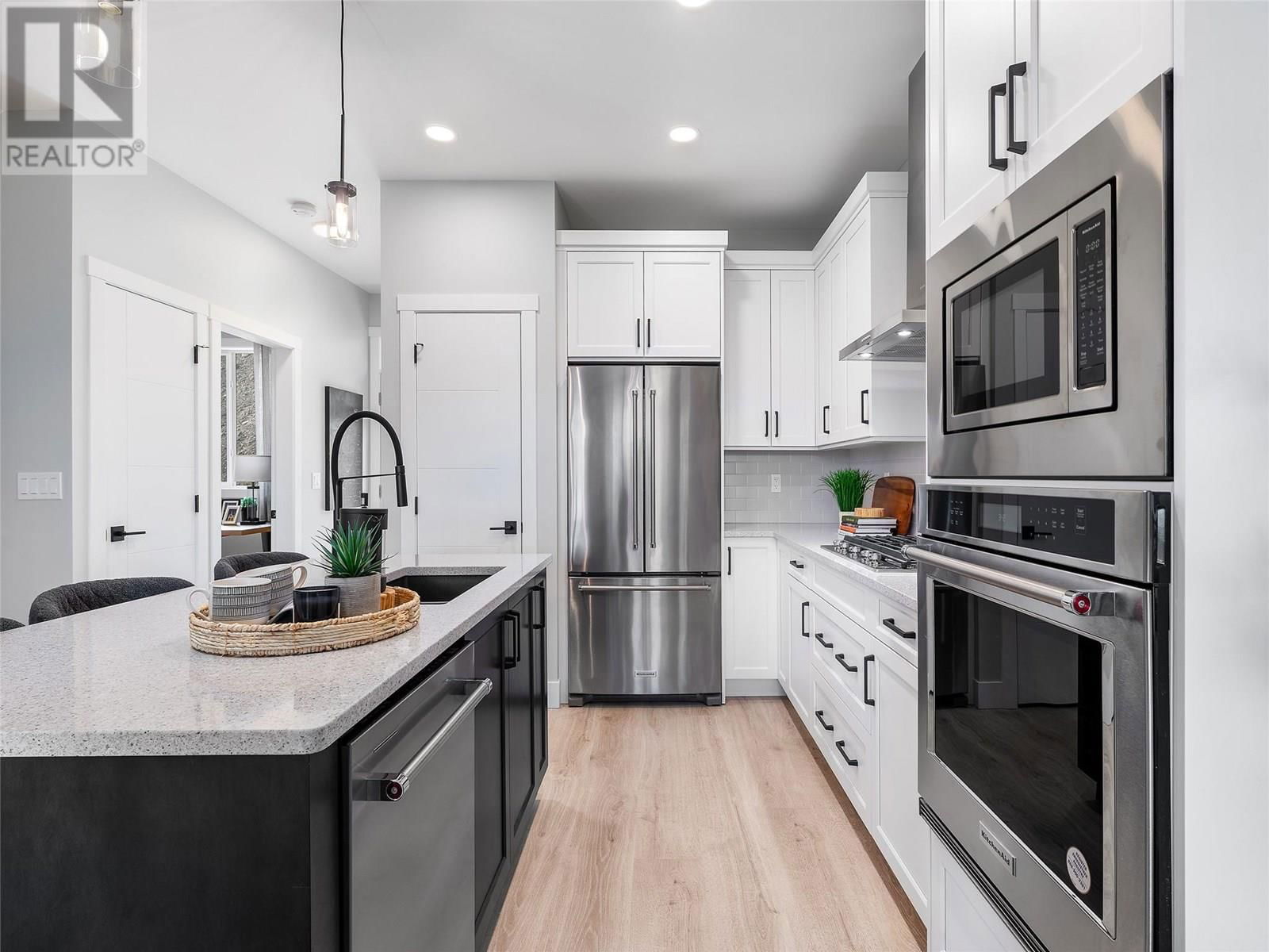 41 - 7735 OKANAGAN HILLS BOULEVARD Image 31