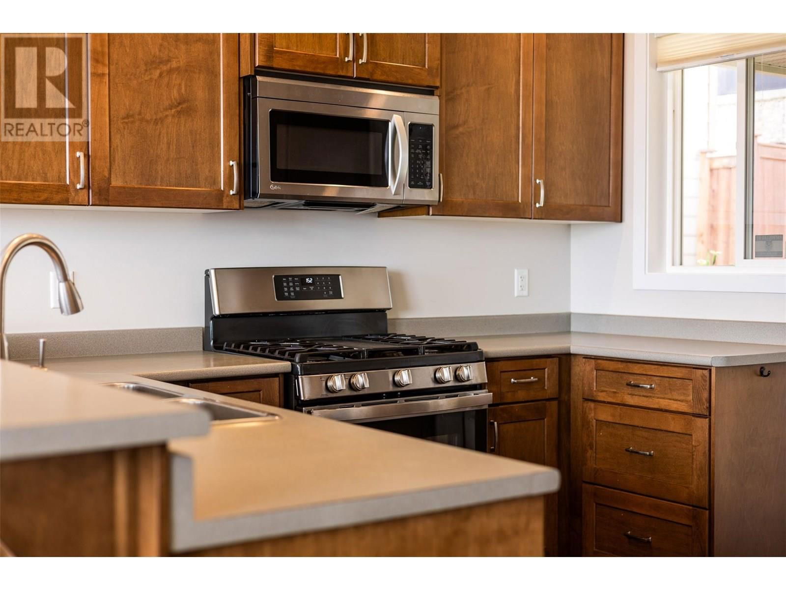2201 LINFIELD DRIVE Image 15
