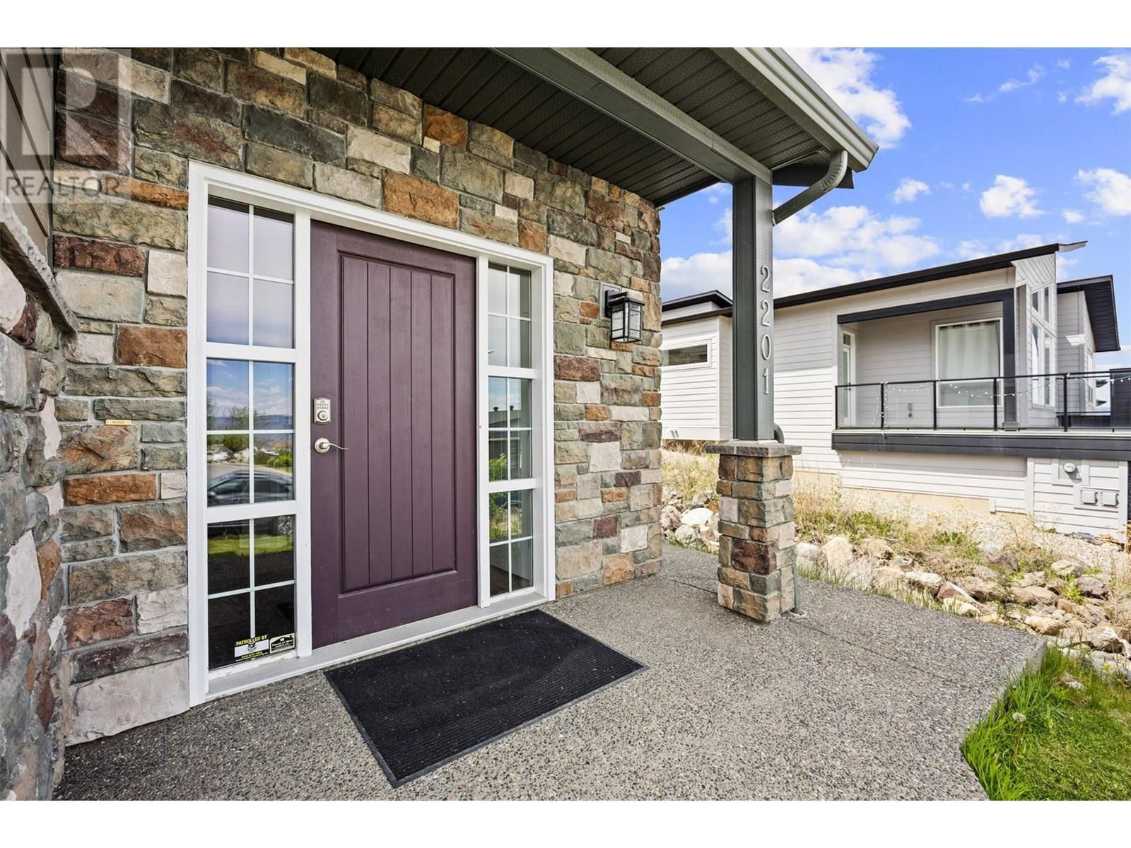 2201 LINFIELD DRIVE Image 2